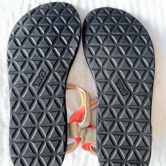 Teva Women's Sandals in Pink and Cream - Picture 2 of 3